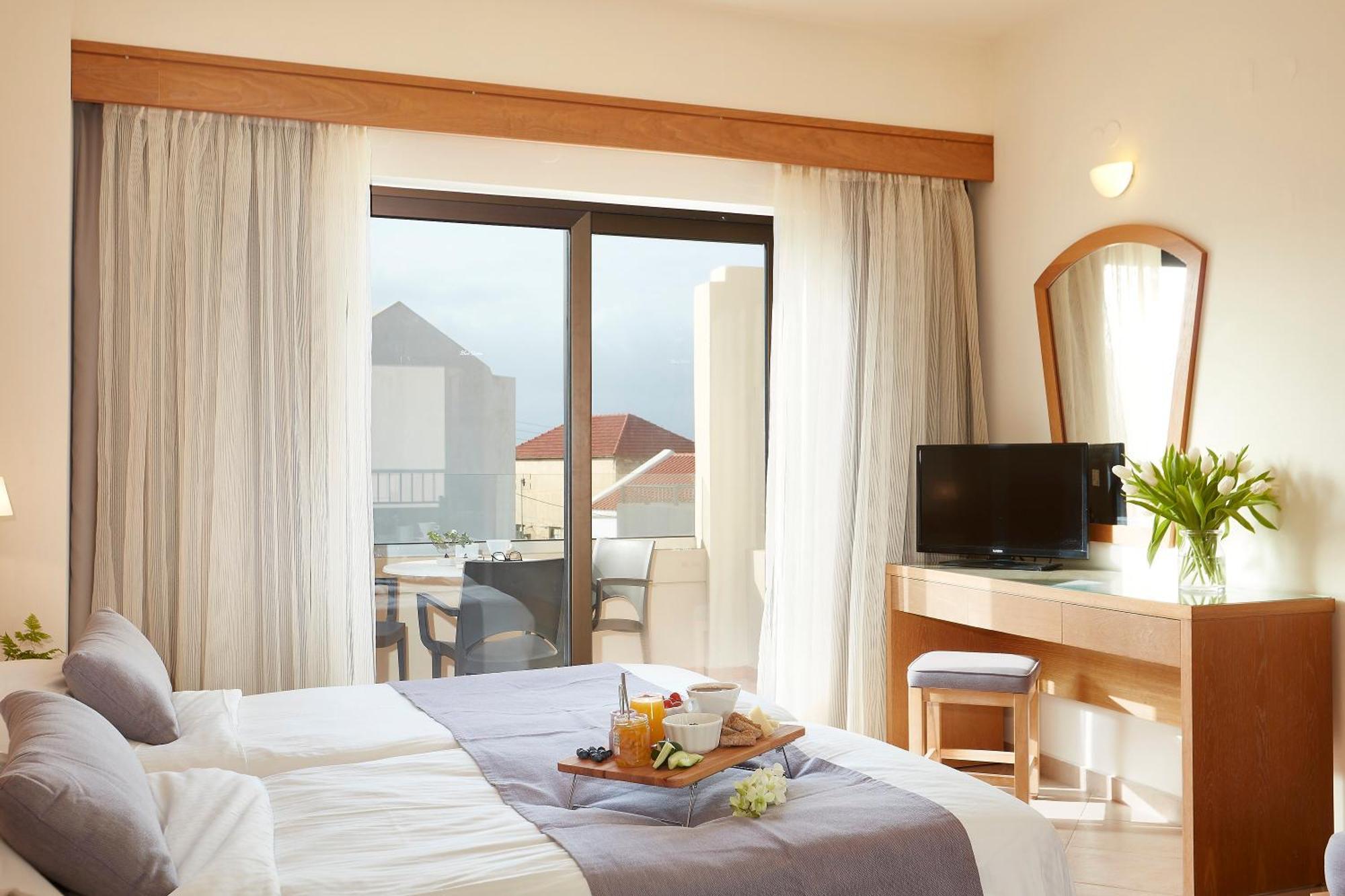 Studio Apartment,1273287661:JPEG