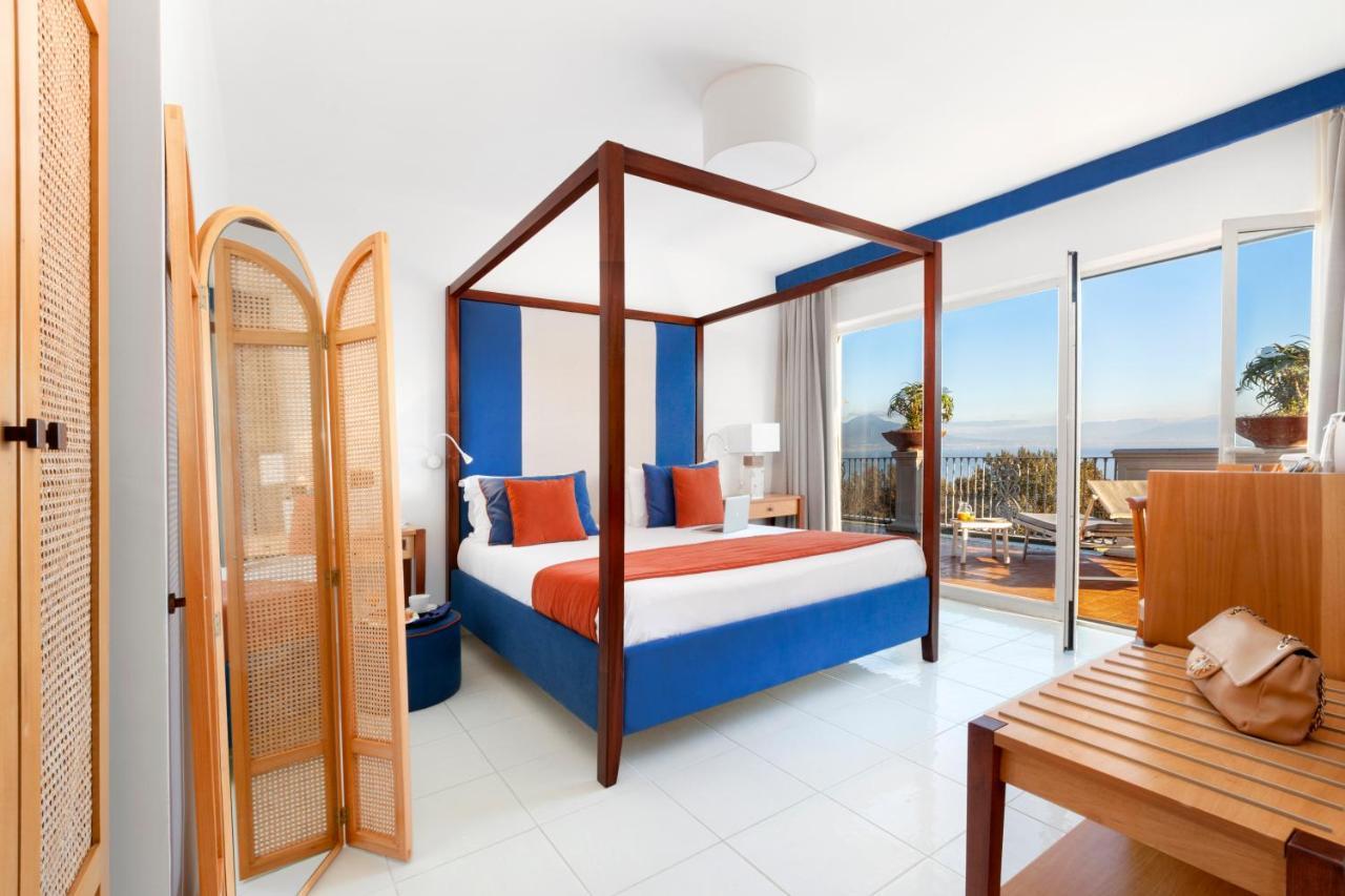 Deluxe Double Room with Balcony and Sea View - Annex