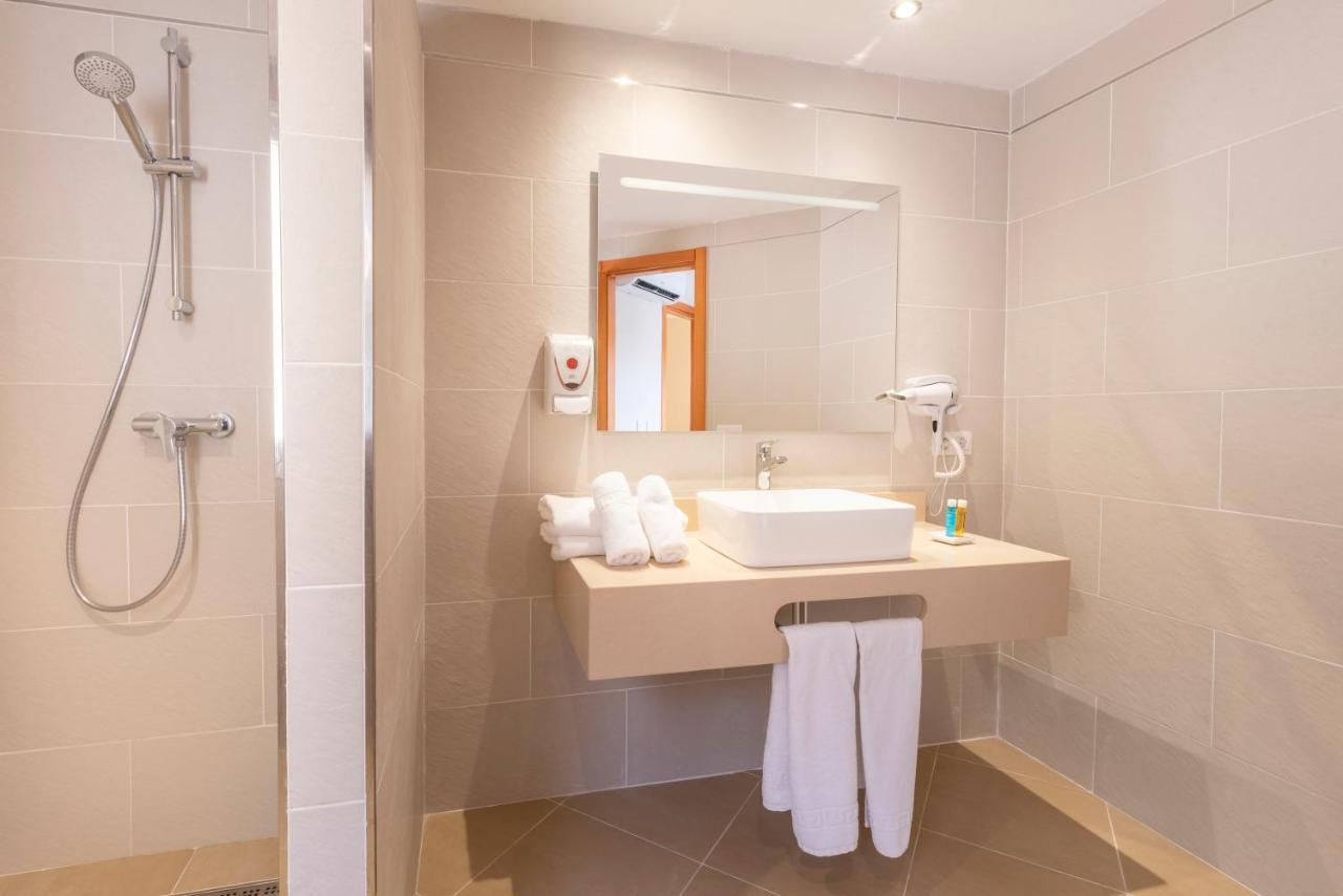 Duplex Apartment with Partial Sea View,1260494071:JPEG