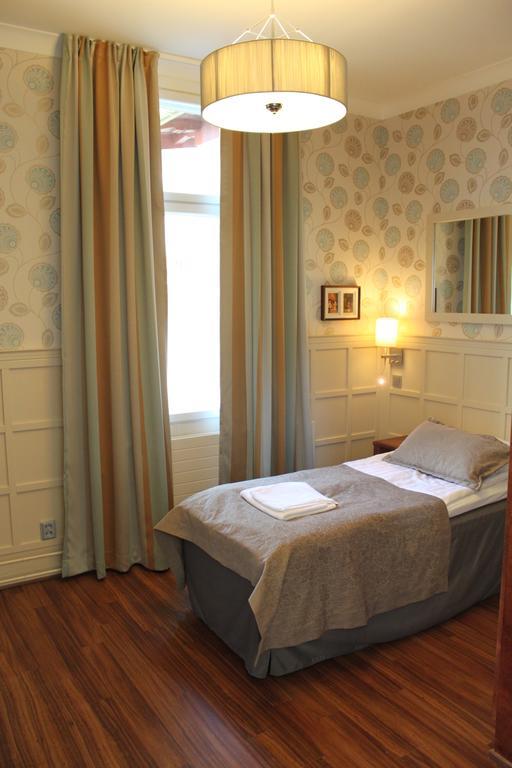 Superior Single Room,1588407557:JPEG
