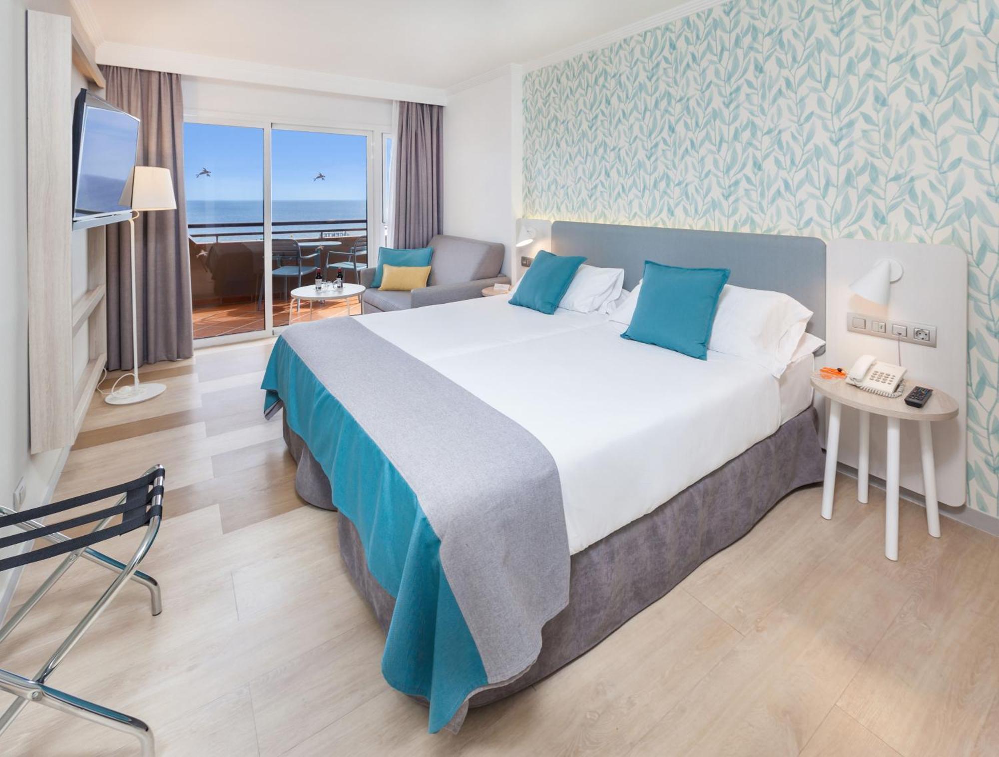 Double Deluxe View (Adults Only 18+)