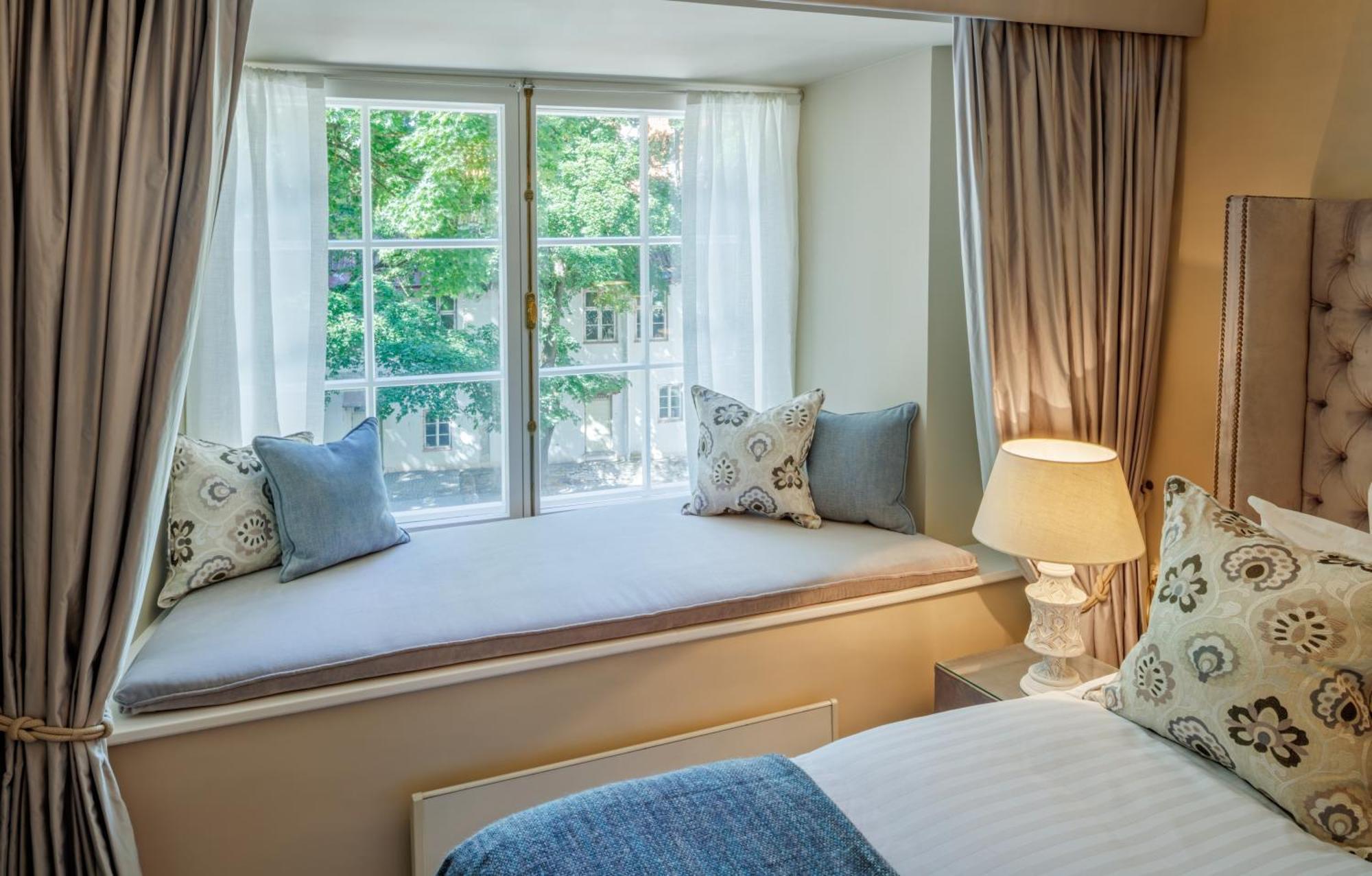 Superior Double Room,1705554752:JPEG