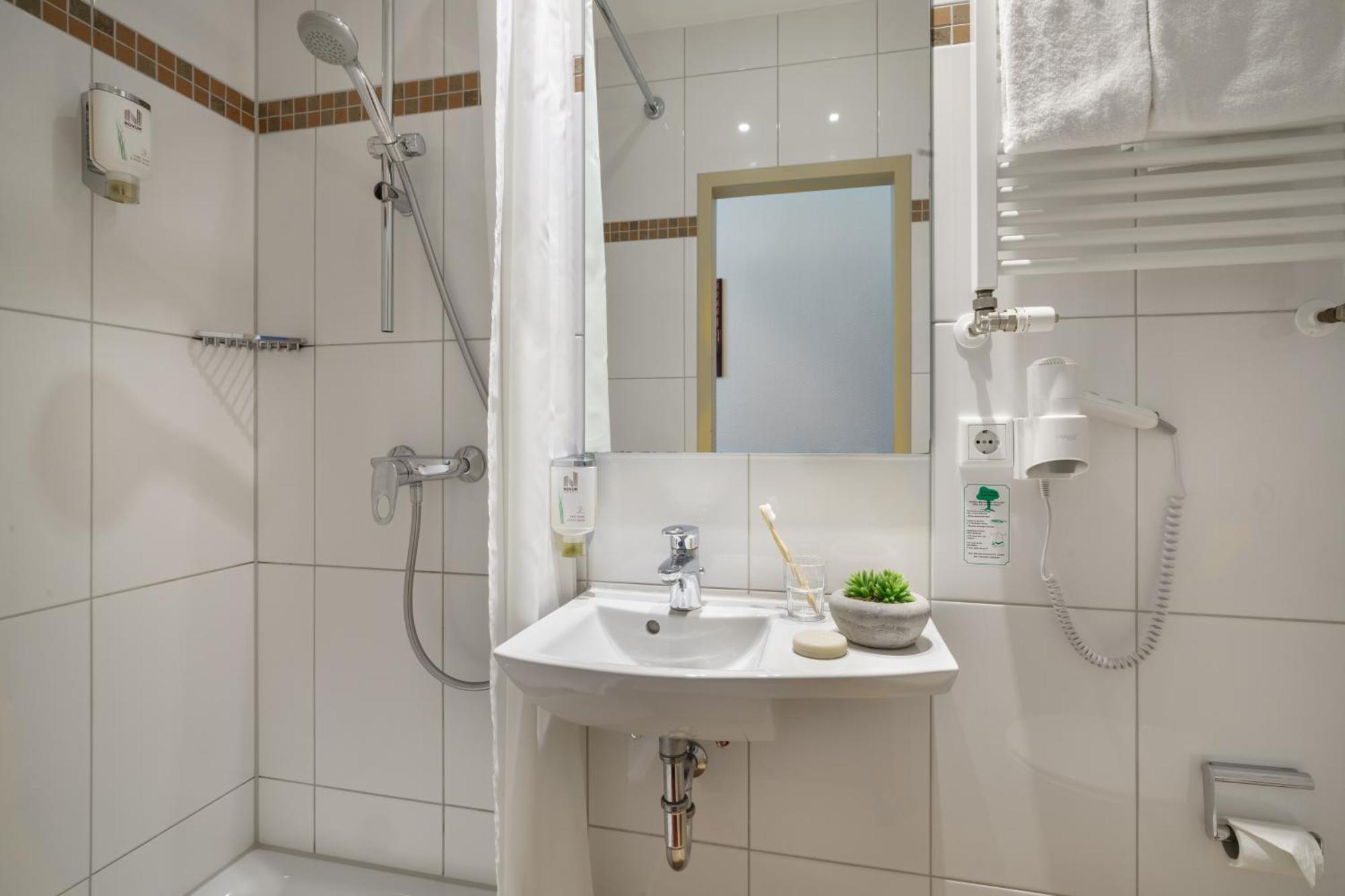 Cosy - Yhden hengen huone