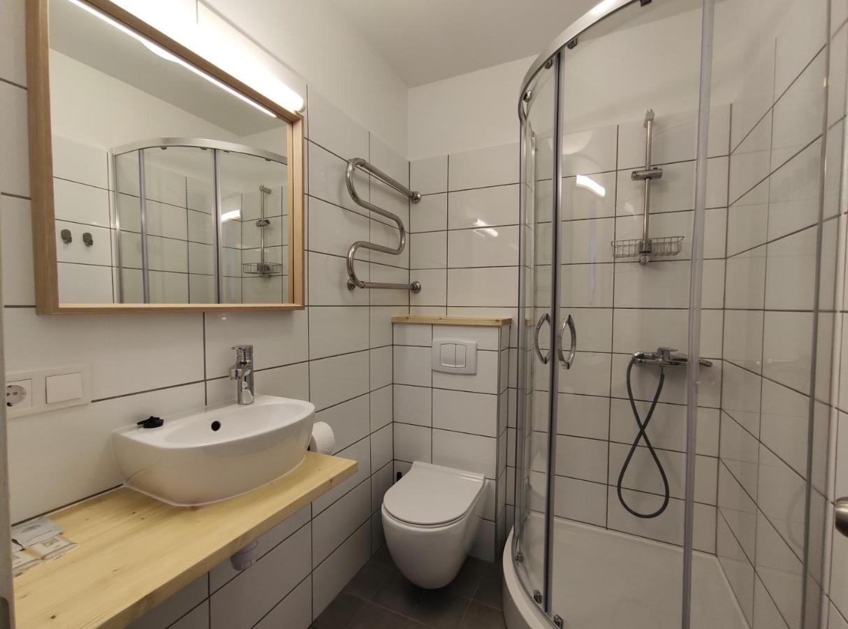 Kahden hengen huone - Double - Oma kylpyhuone
