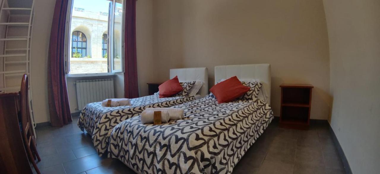 Double Room with Shared Bathroom,1446234649:JPEG