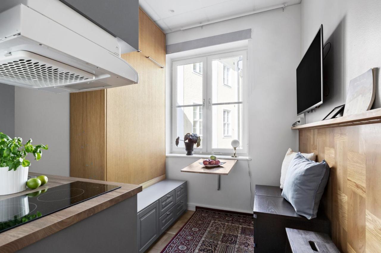 Compact-studio