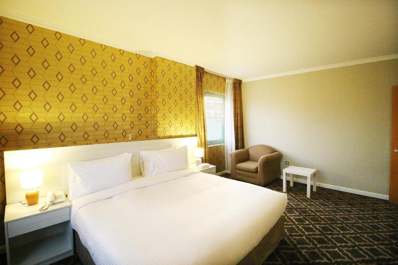 PREMIER KING WITH HERITAGE VIEW,1246813264:JPEG