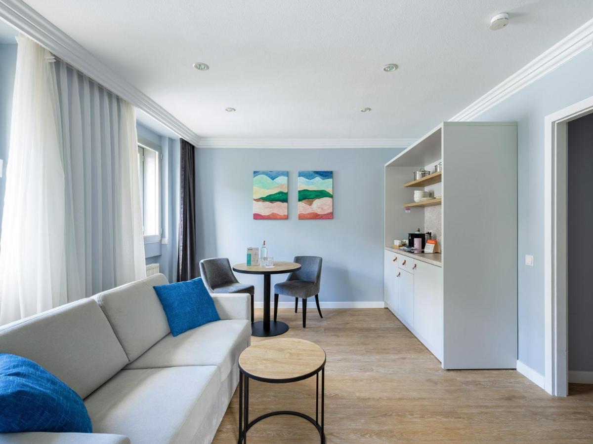 Extra Large Studio with Kitchenette and Sofa Bed