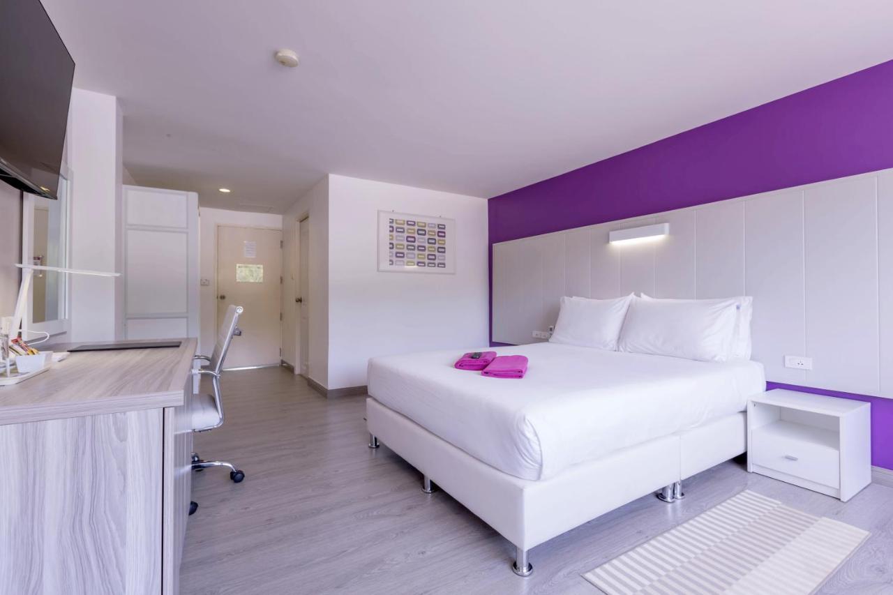 Deluxe Double Room South Wing