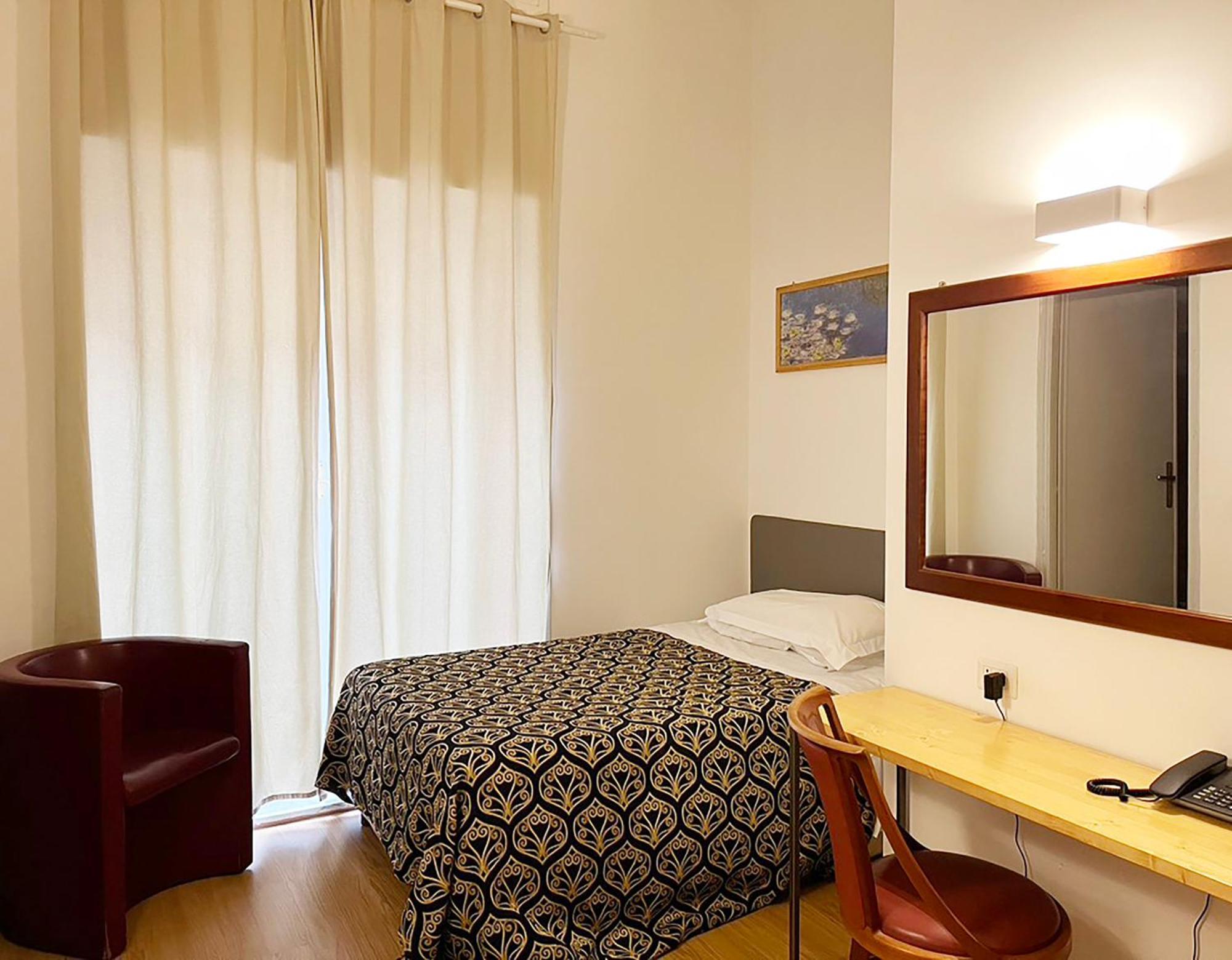 Economy Double Room,1274659615:JPEG