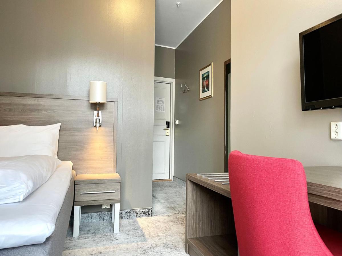 Budget - Yhden hengen huone