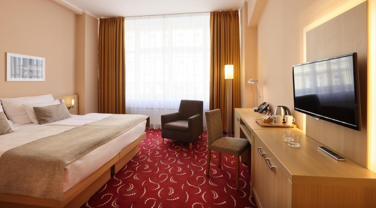 Deluxe Double or Twin Room,1307170837:JPEG