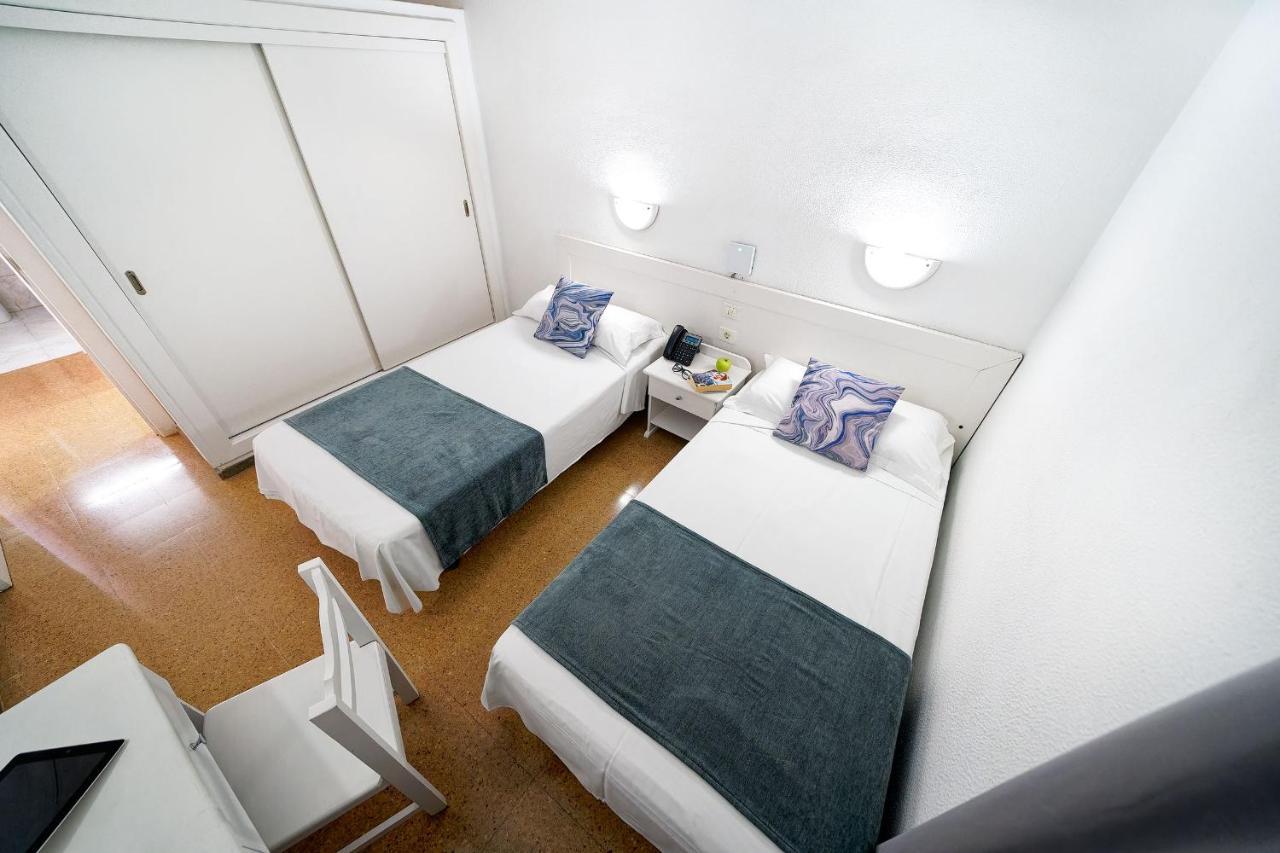 One-Bedroom Apartment Terrace,1322565355:JPEG