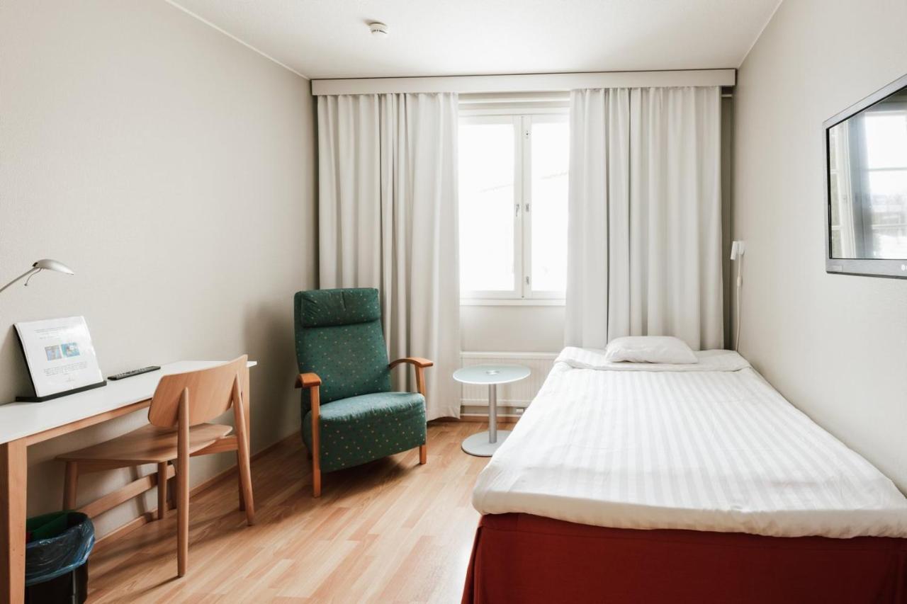 Standard Single Room,1397570948:JPEG