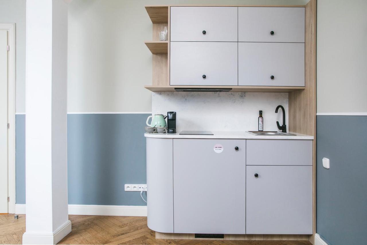 Extra Large Studio with Kitchenette and Extra Bed