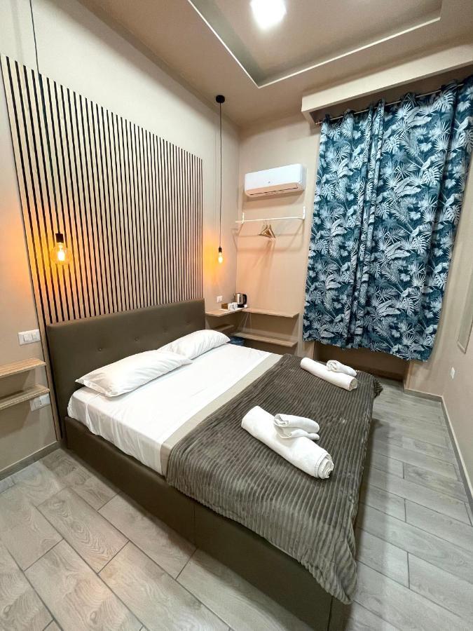 Double Room,1344769148:JPEG