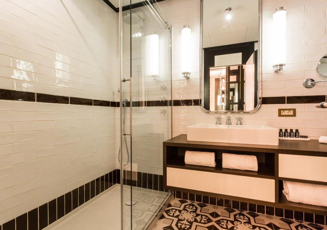 Deluxe - Kahden hengen huone - Double - Parveke