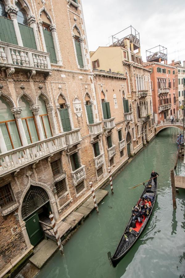 Luxury Double Room with Canal View,1371457982:JPEG