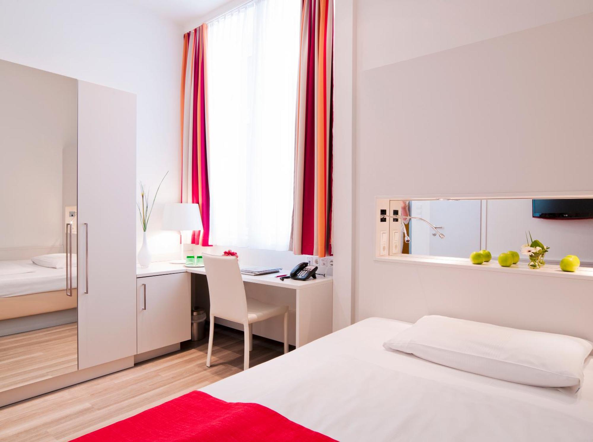 Premium - Yhden hengen huone