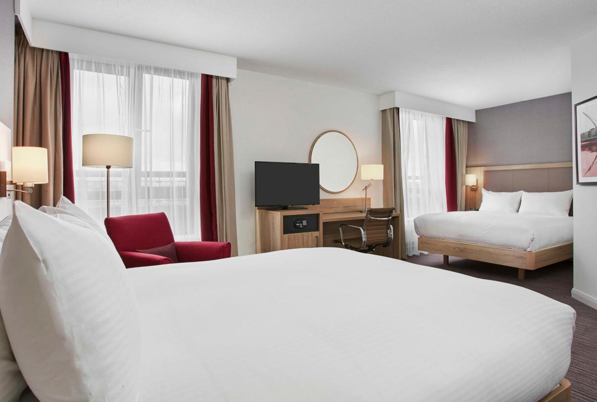 Family Room with Two Queen Beds,1548990784:JPEG