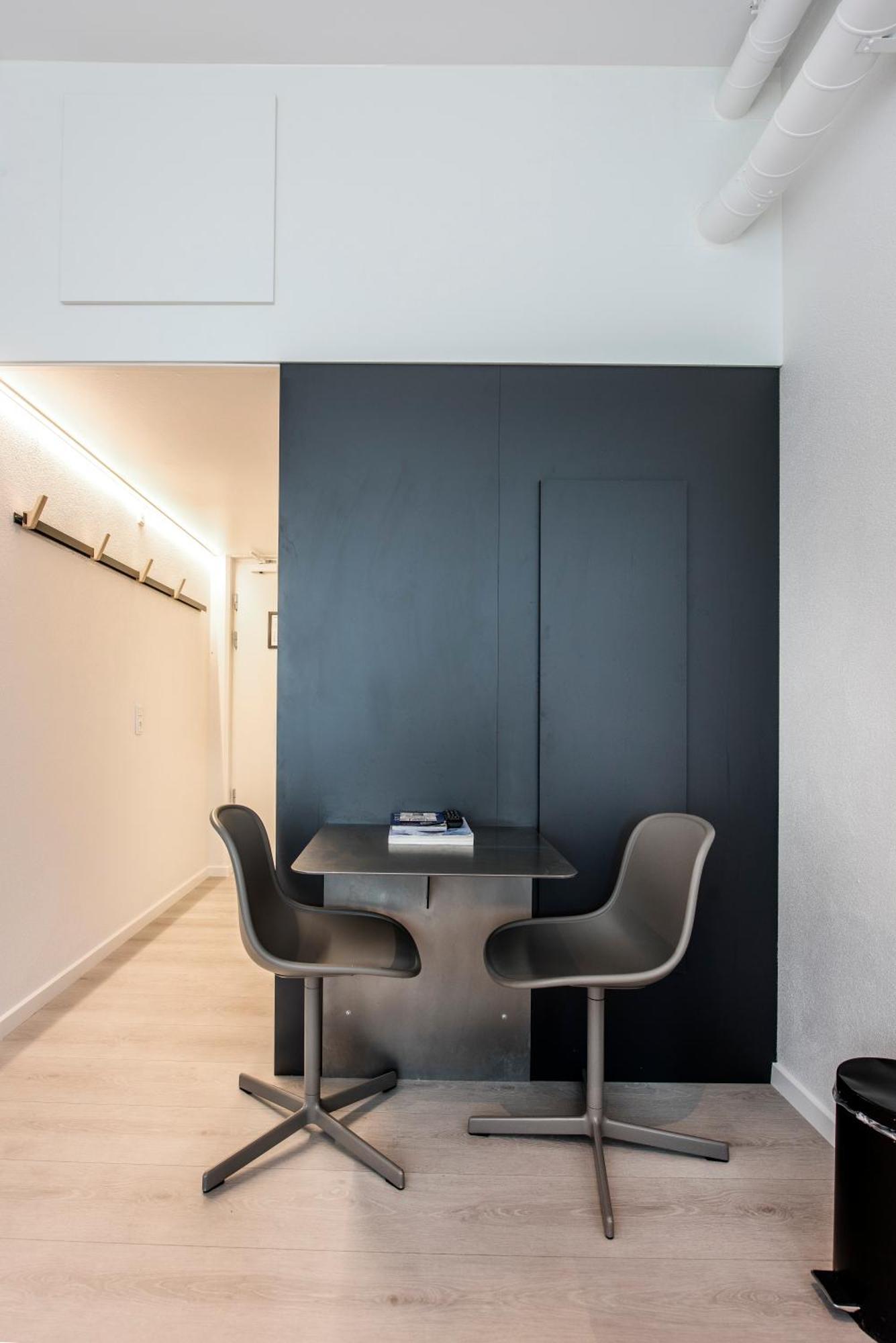 Small Double Room with Kitchenette,1448805892:JPEG