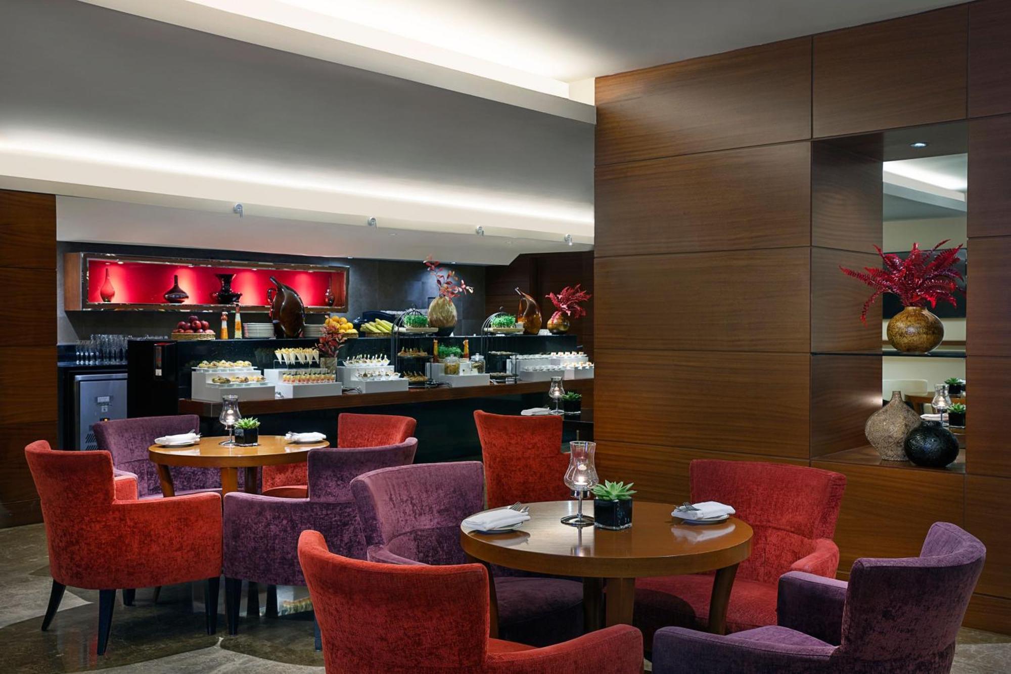Executive-sviitti ‑ Pääsy Club Loungeen
