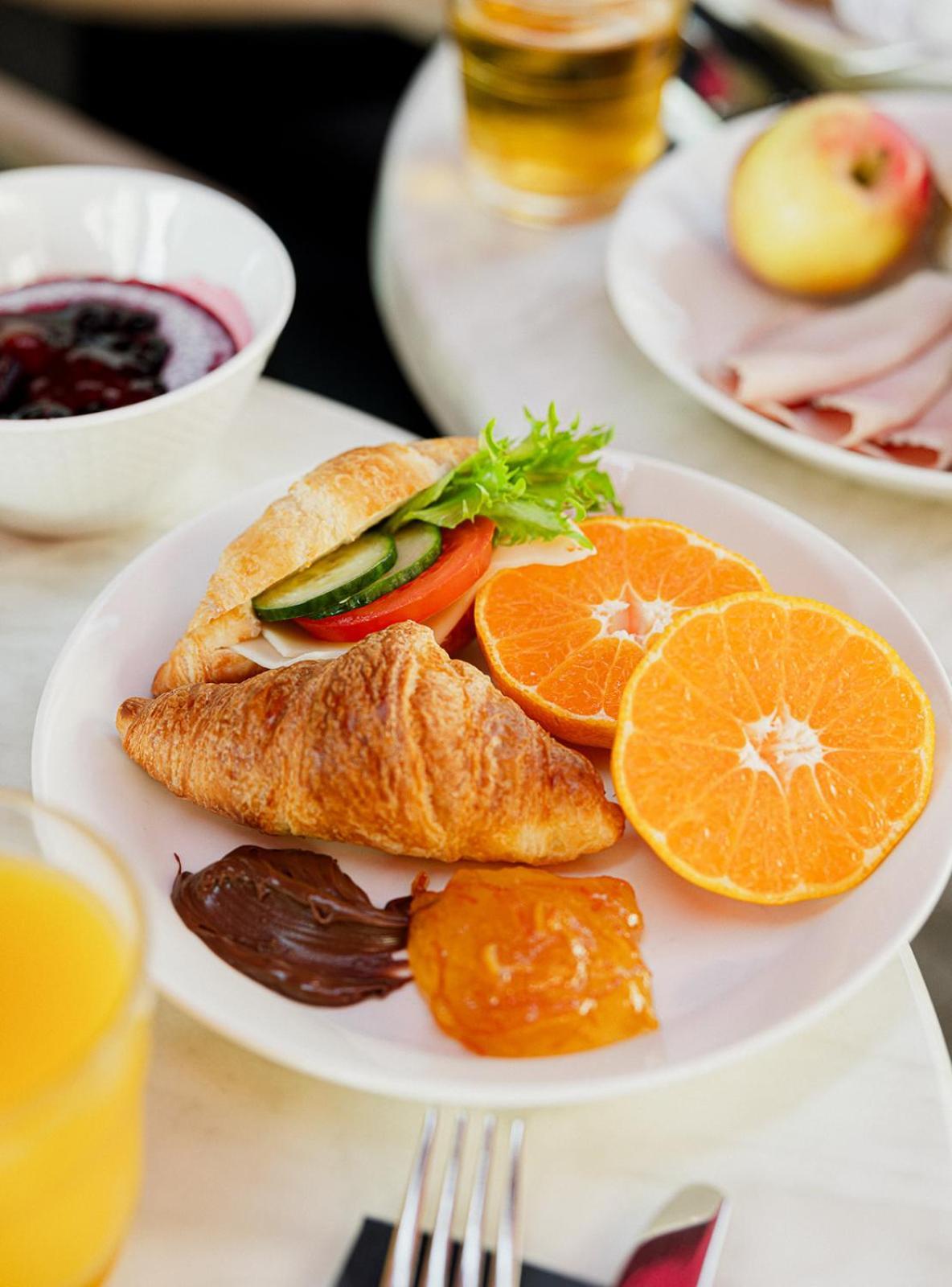 Standard Twin Room,1554324733:JPEG