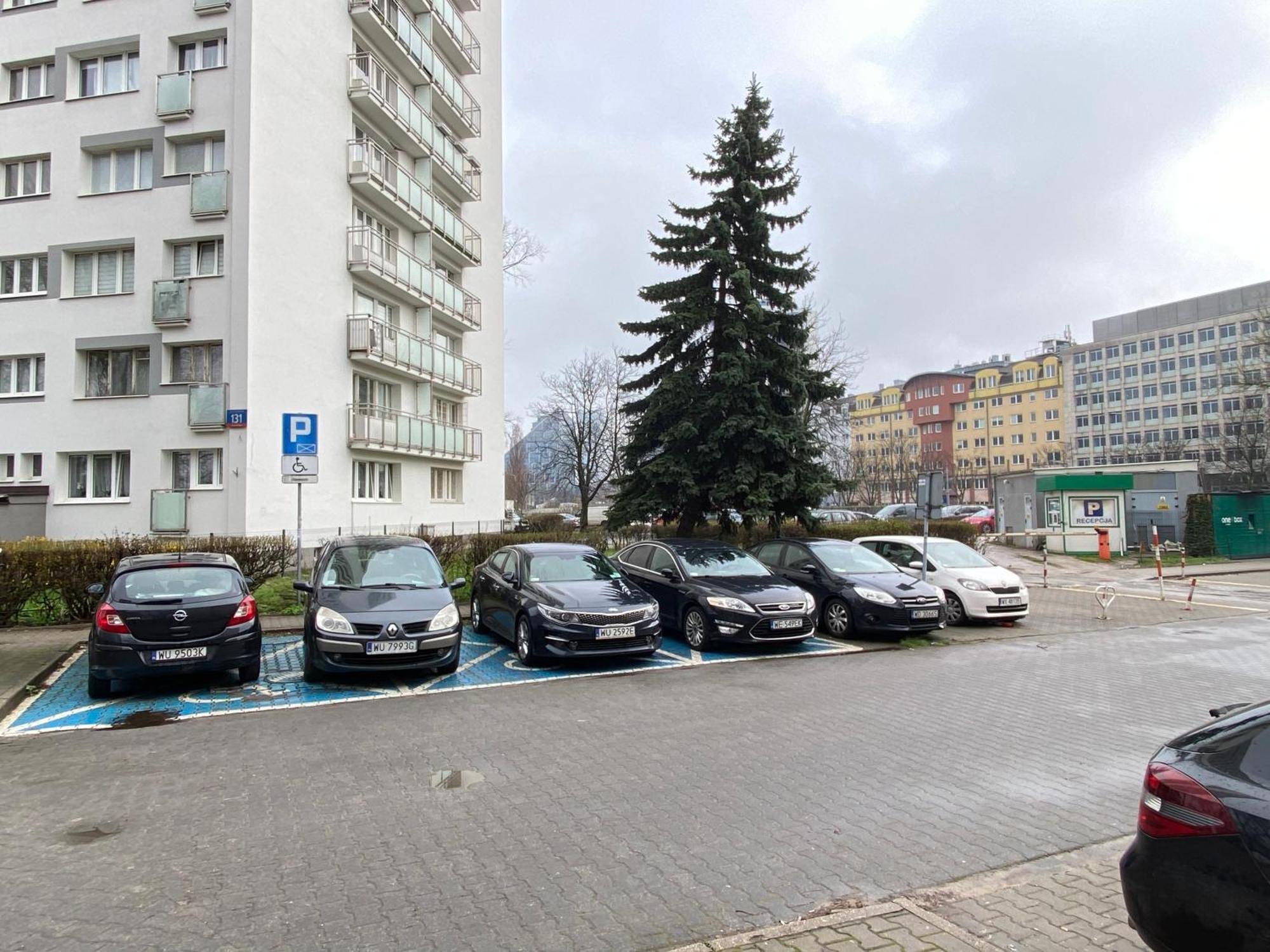 Budget - Yhden hengen huone