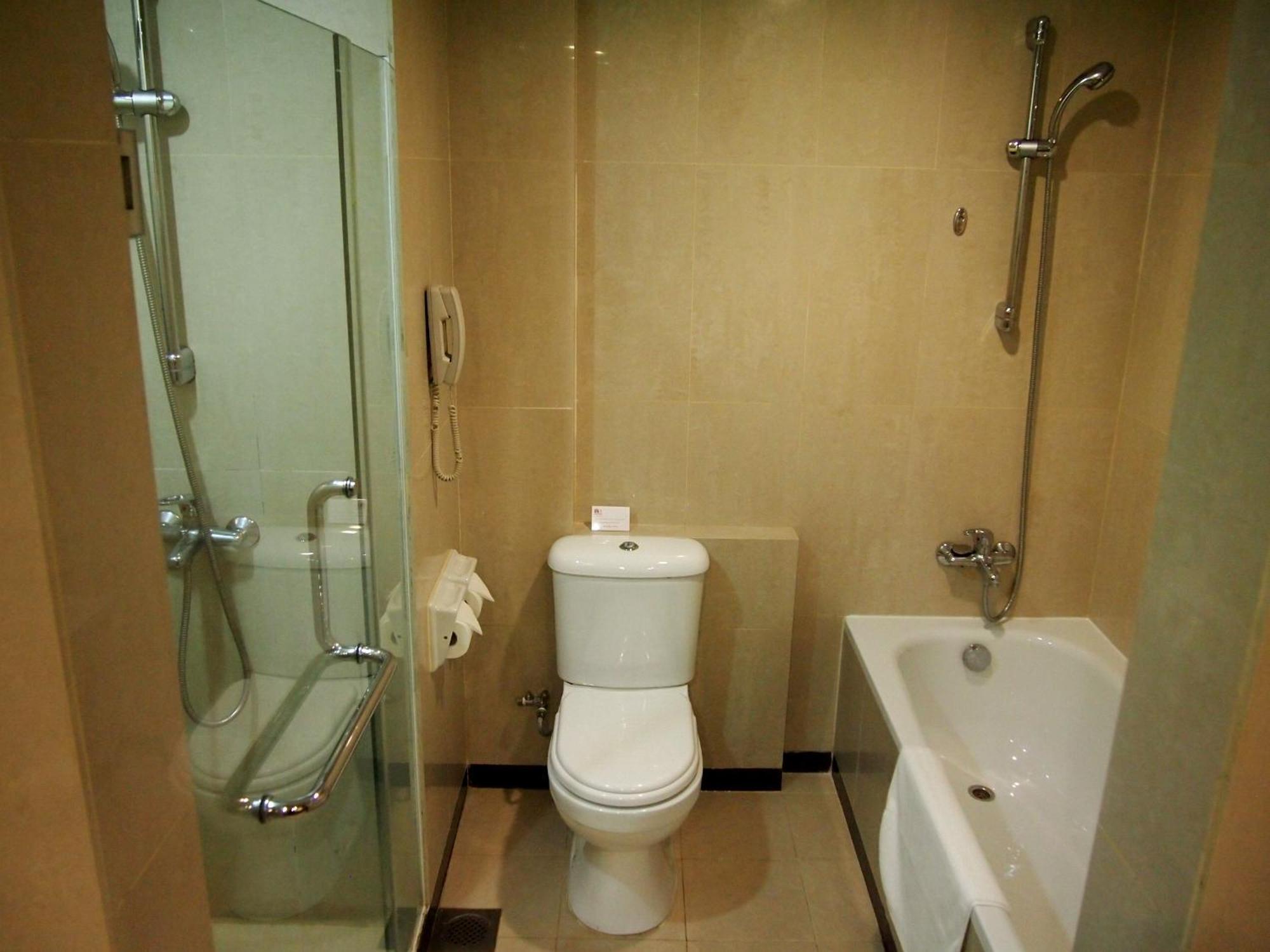 Executive Suite,1710272052:JPEG