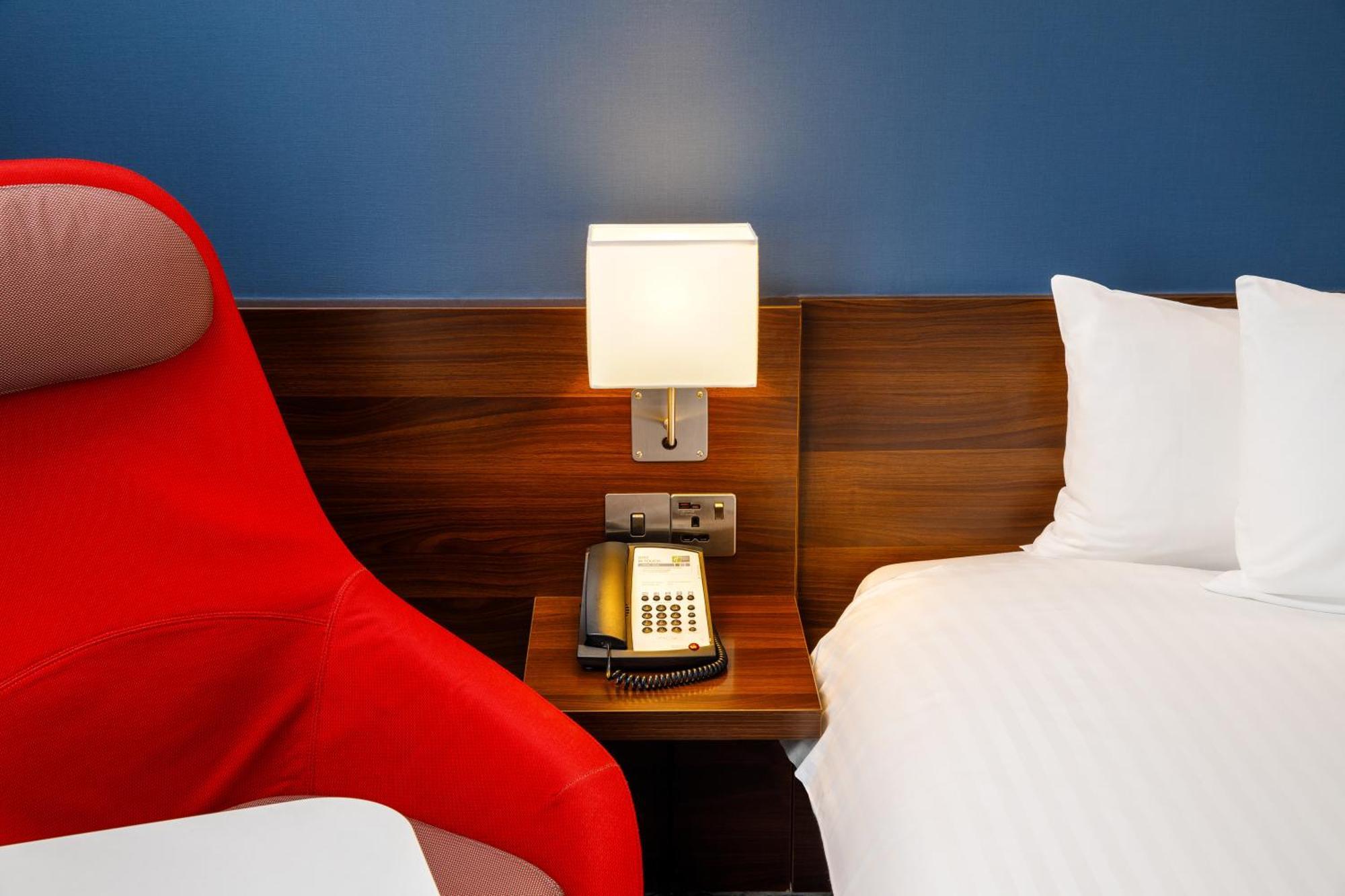 Standard Double Room with Free Hot Breakfast