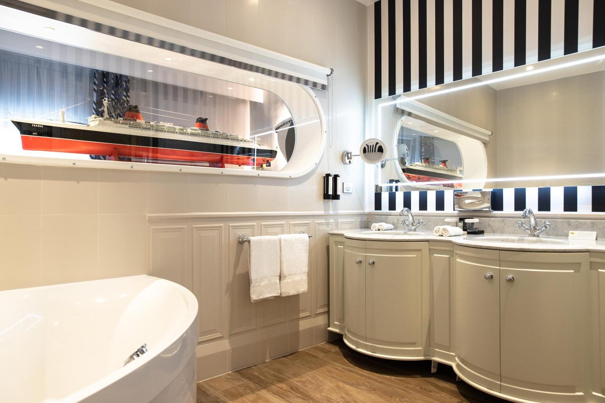Signature-juniorsviitti