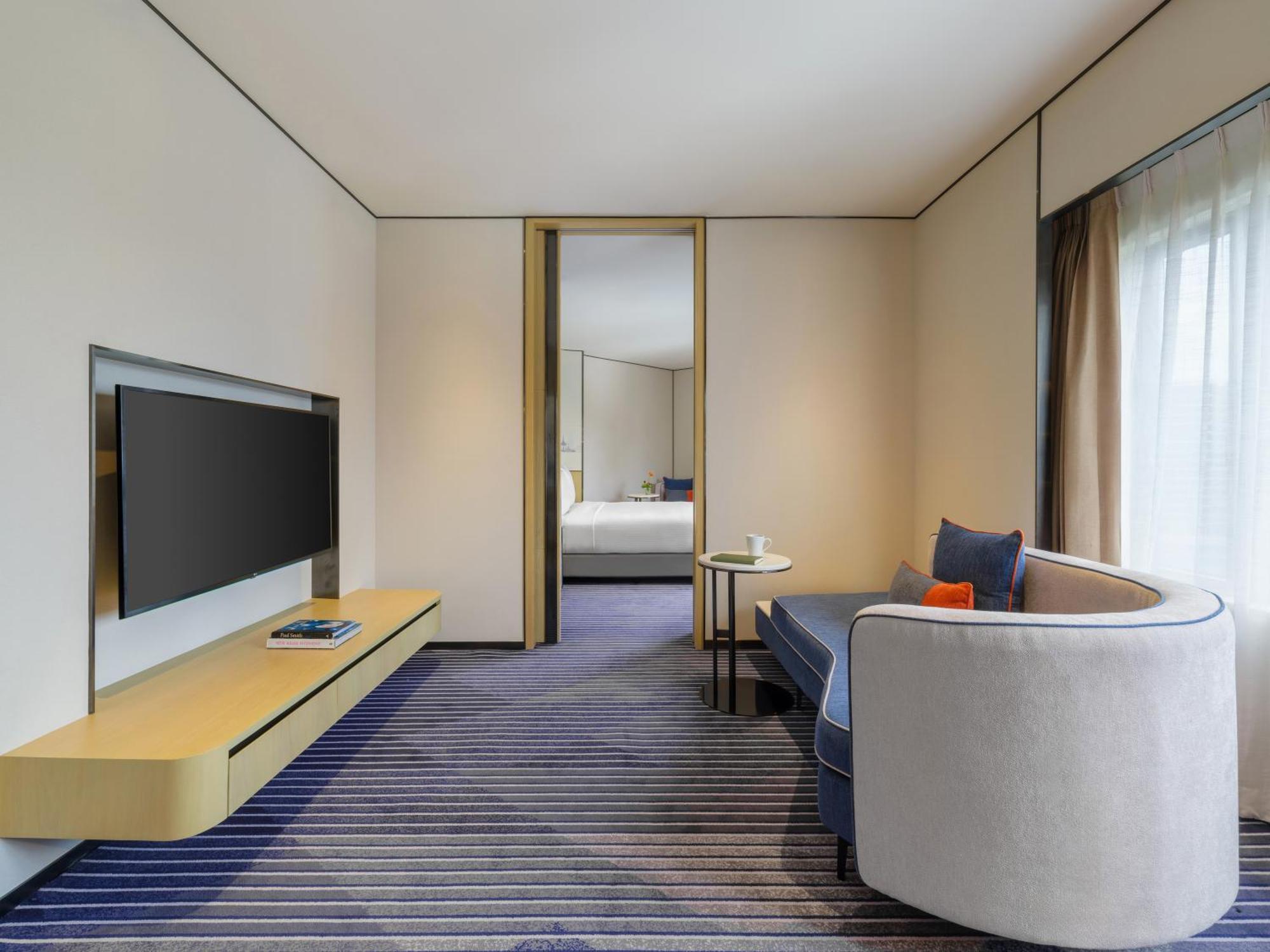 Junior King Suite with Kitchenette,1706565927:JPEG