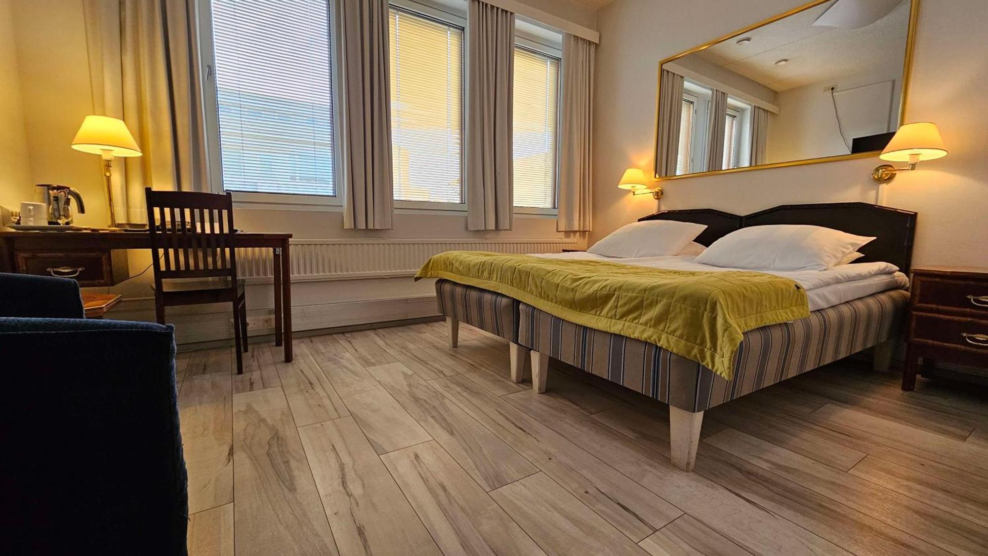 King Room,1613664129:JPEG