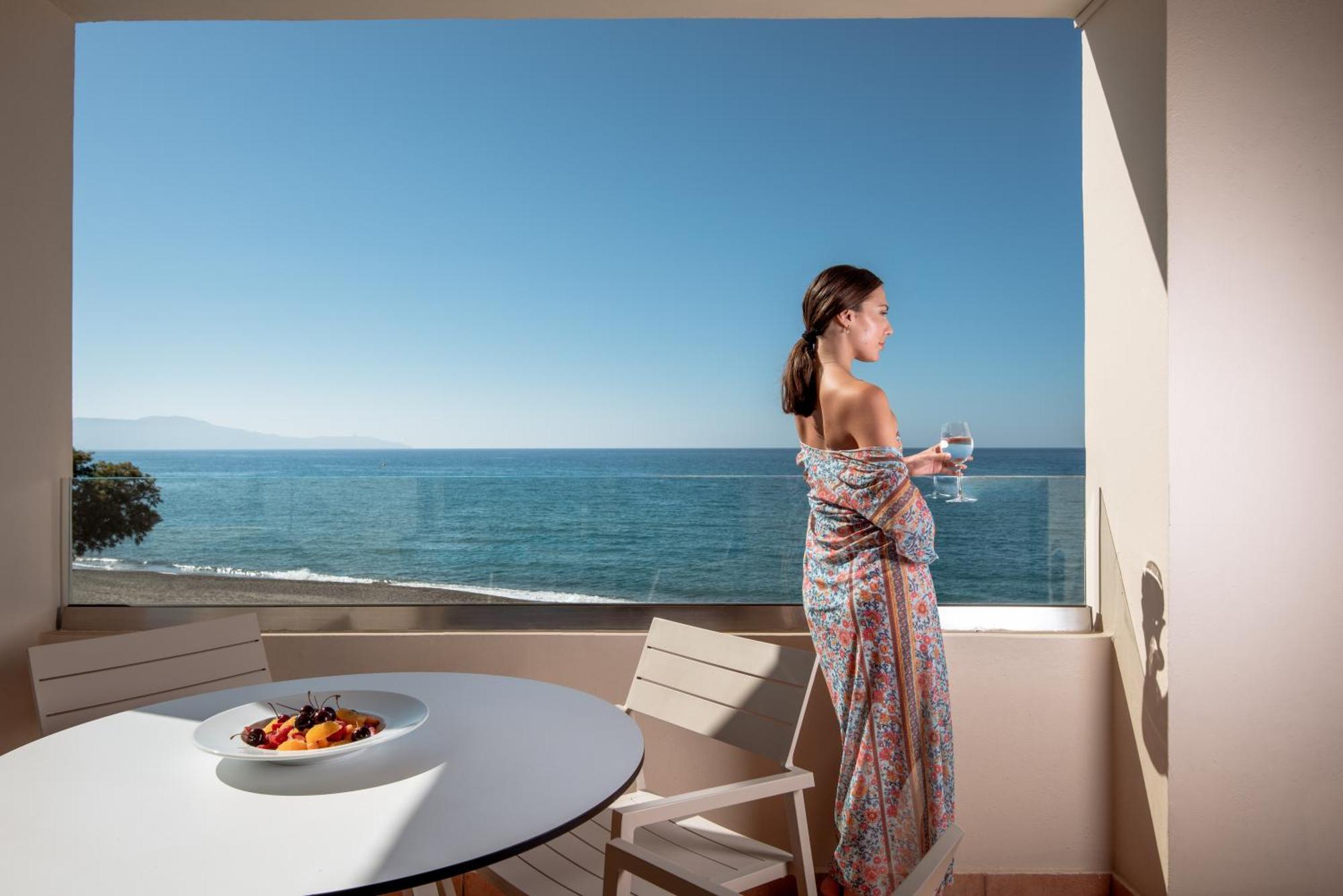 Premium One-bedroom Sea View Suite,1620983741:JPEG