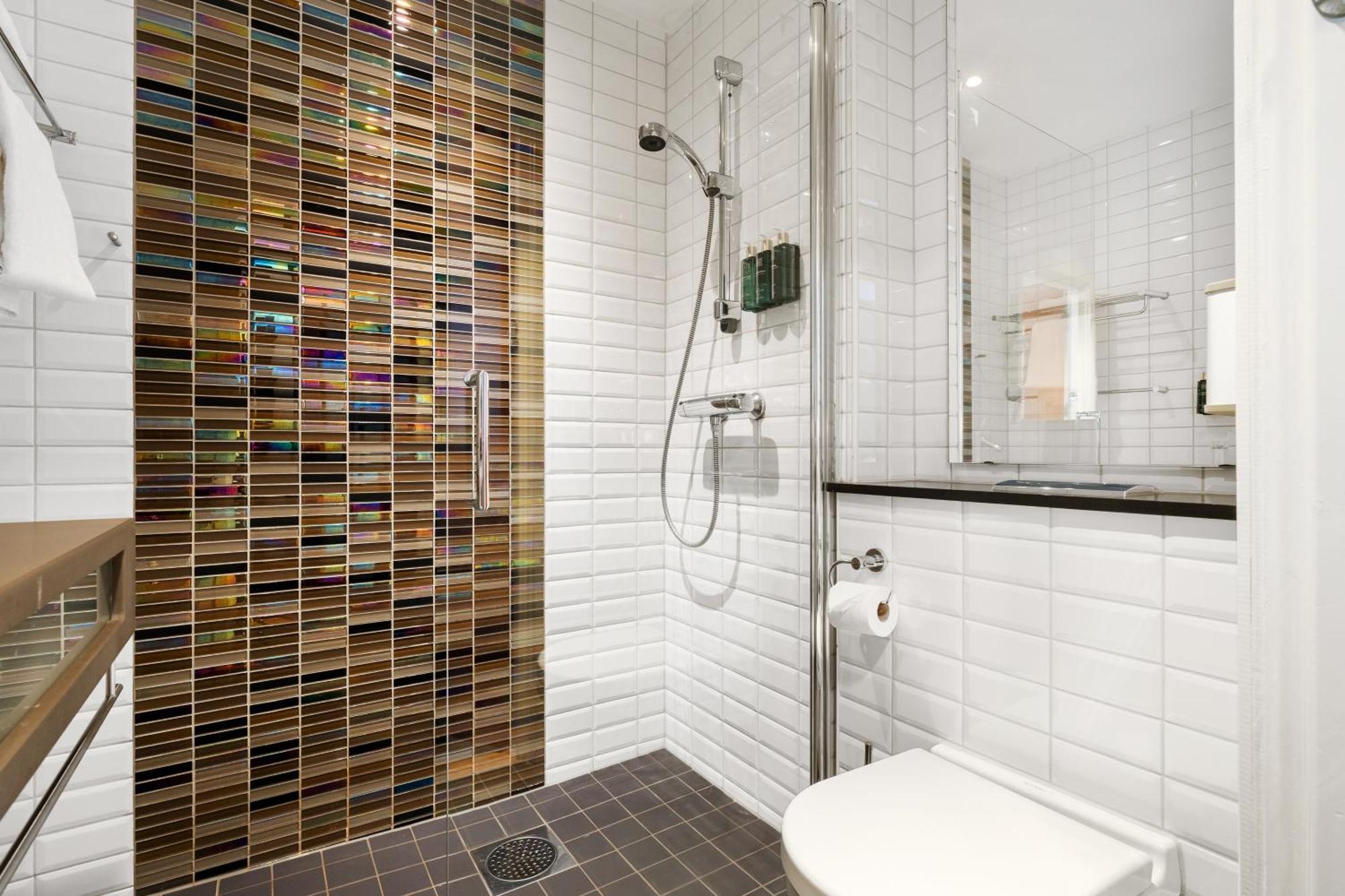 Compact - Yhden hengen huone