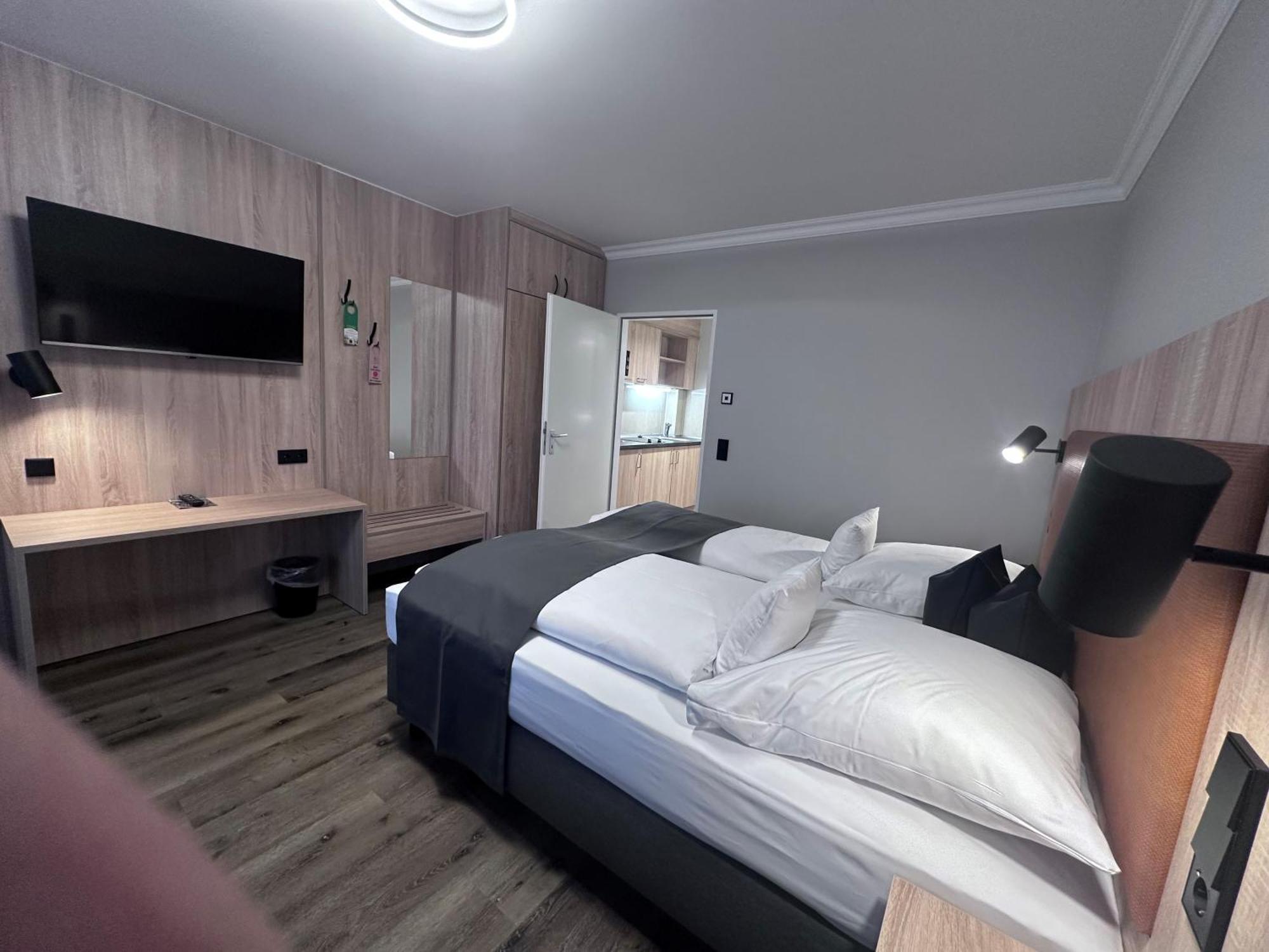AH-Premium double room with kitchen