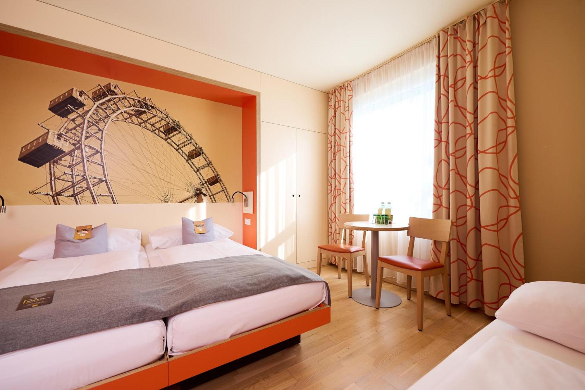 Triple Room,1635253973:JPEG