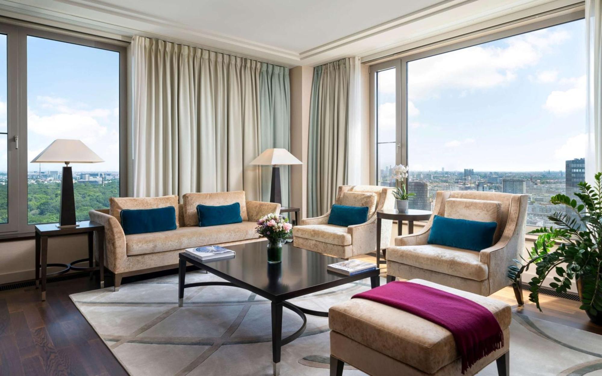 King Tower Suite,1639568589:JPEG