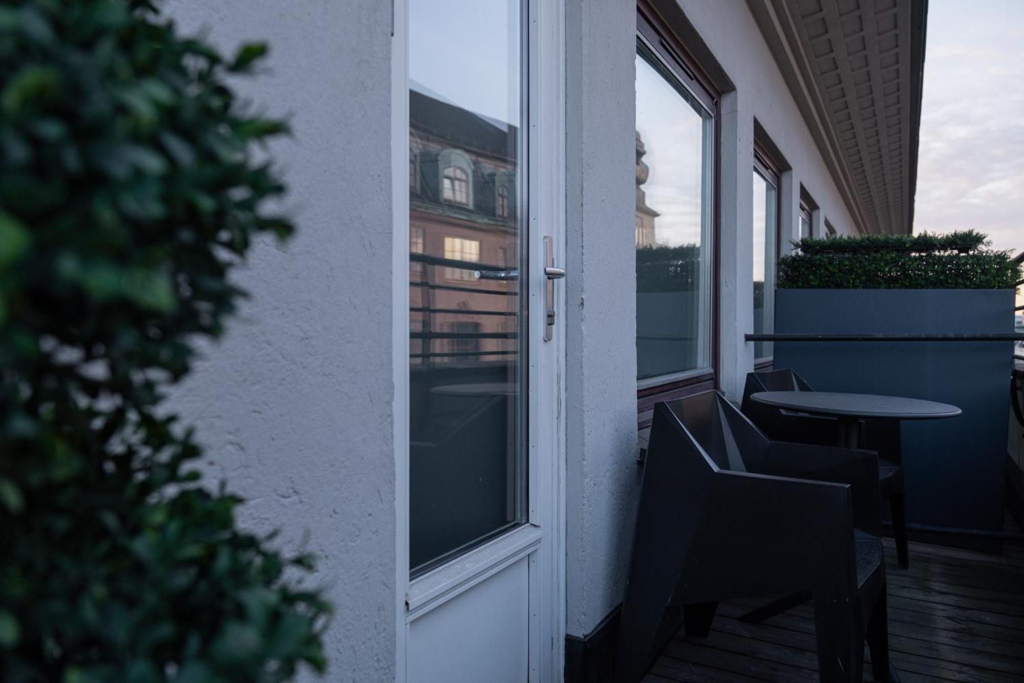 Single Room Balcony,1639572632:JPEG