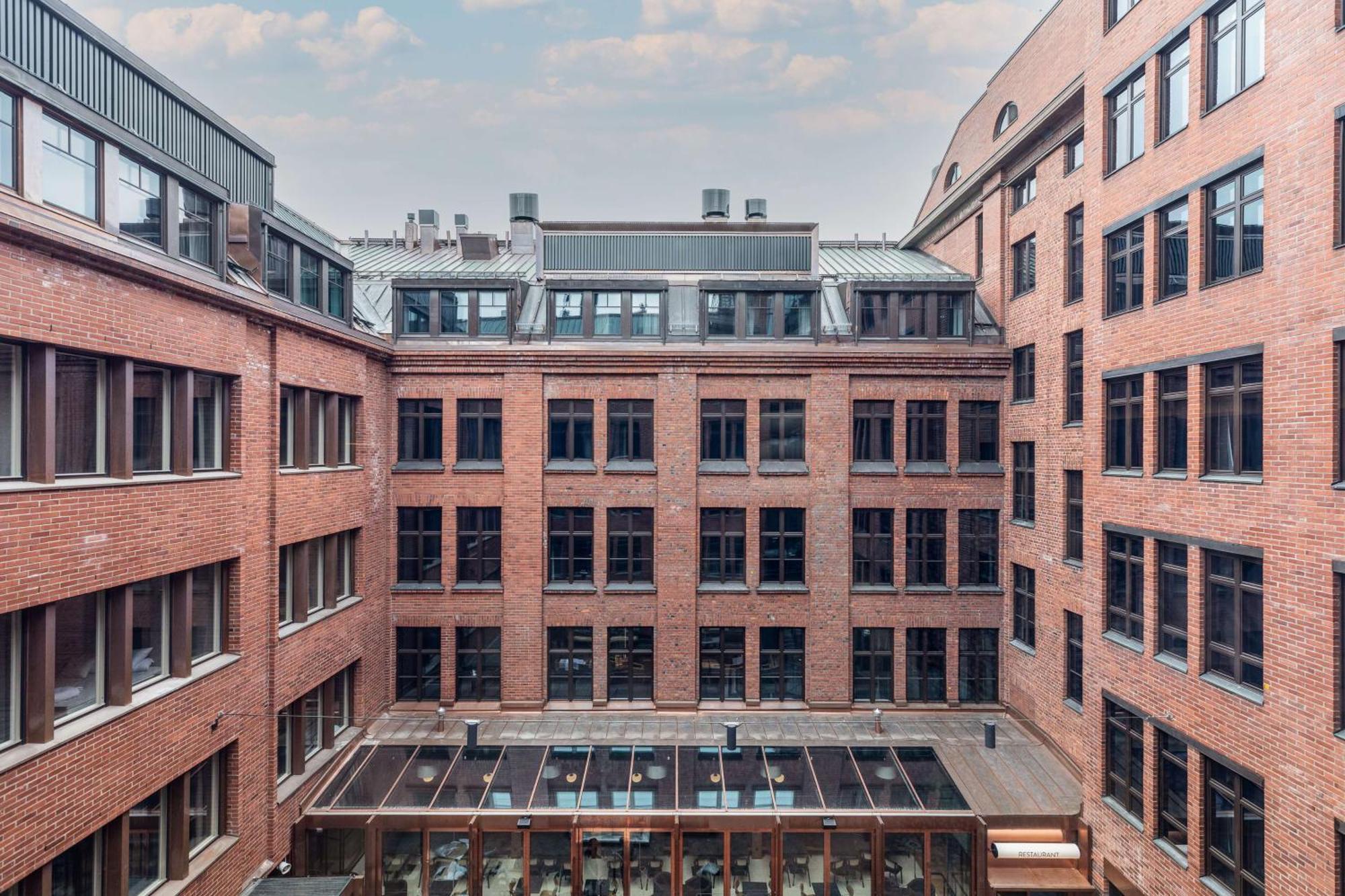 King Room,1650051607:JPEG