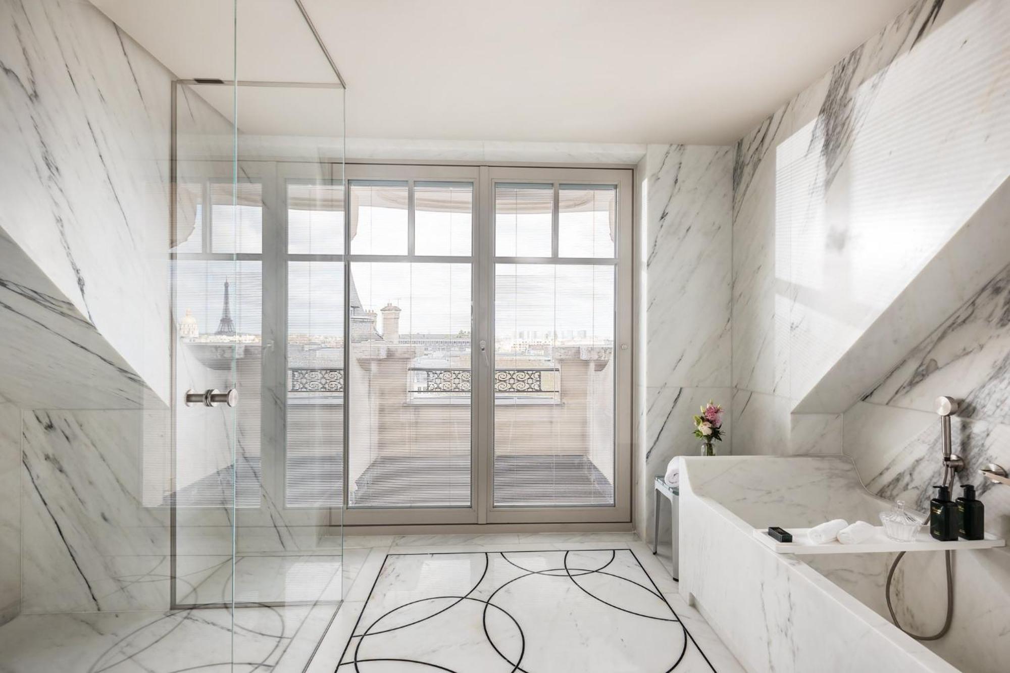 Amour Suite