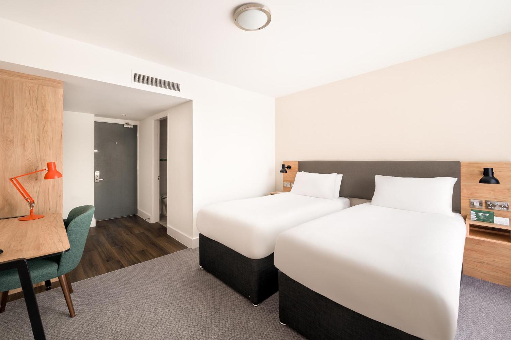 2 Single Standard (25sqm)