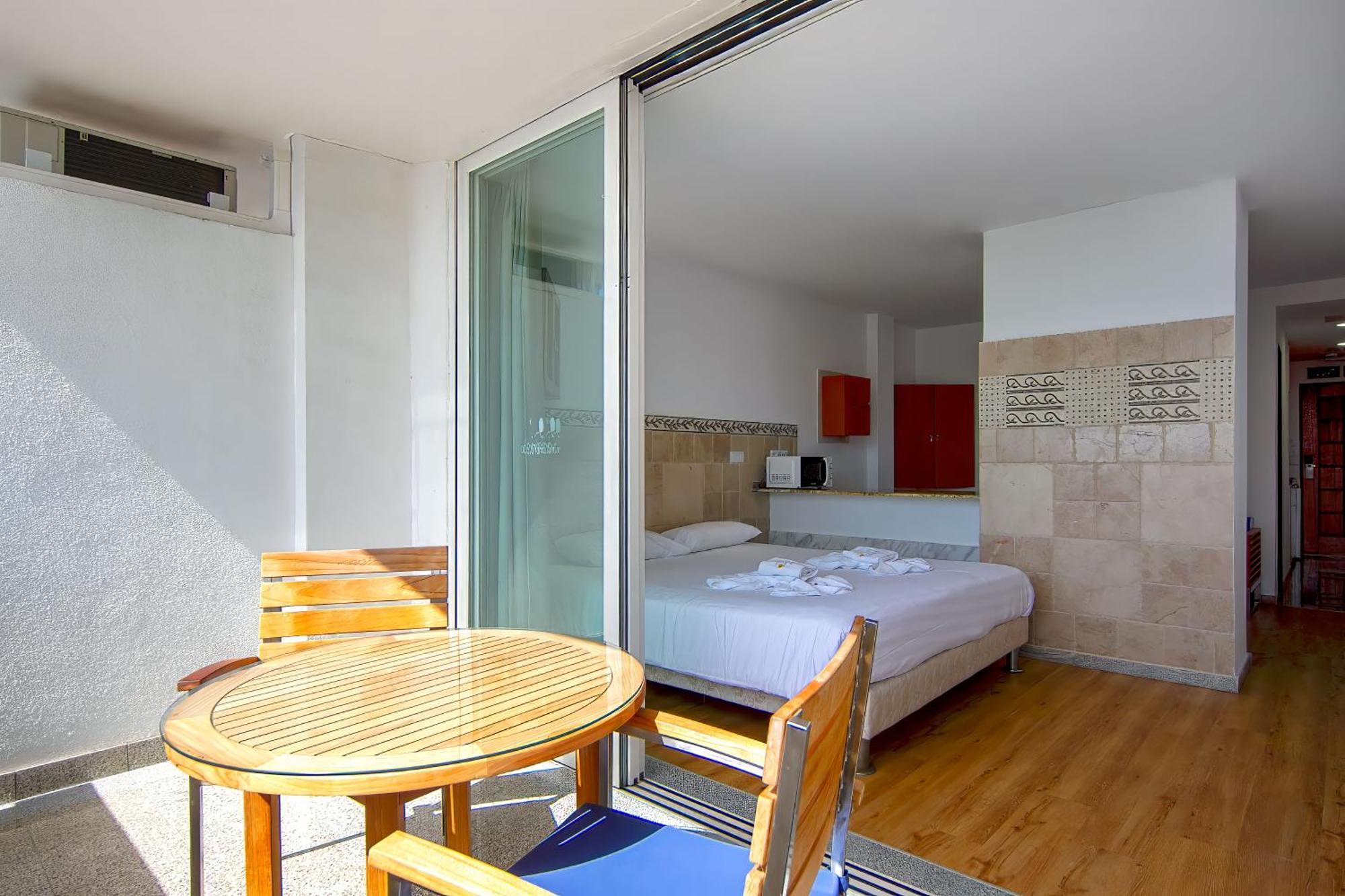 Standard Studio,1696621010:JPEG