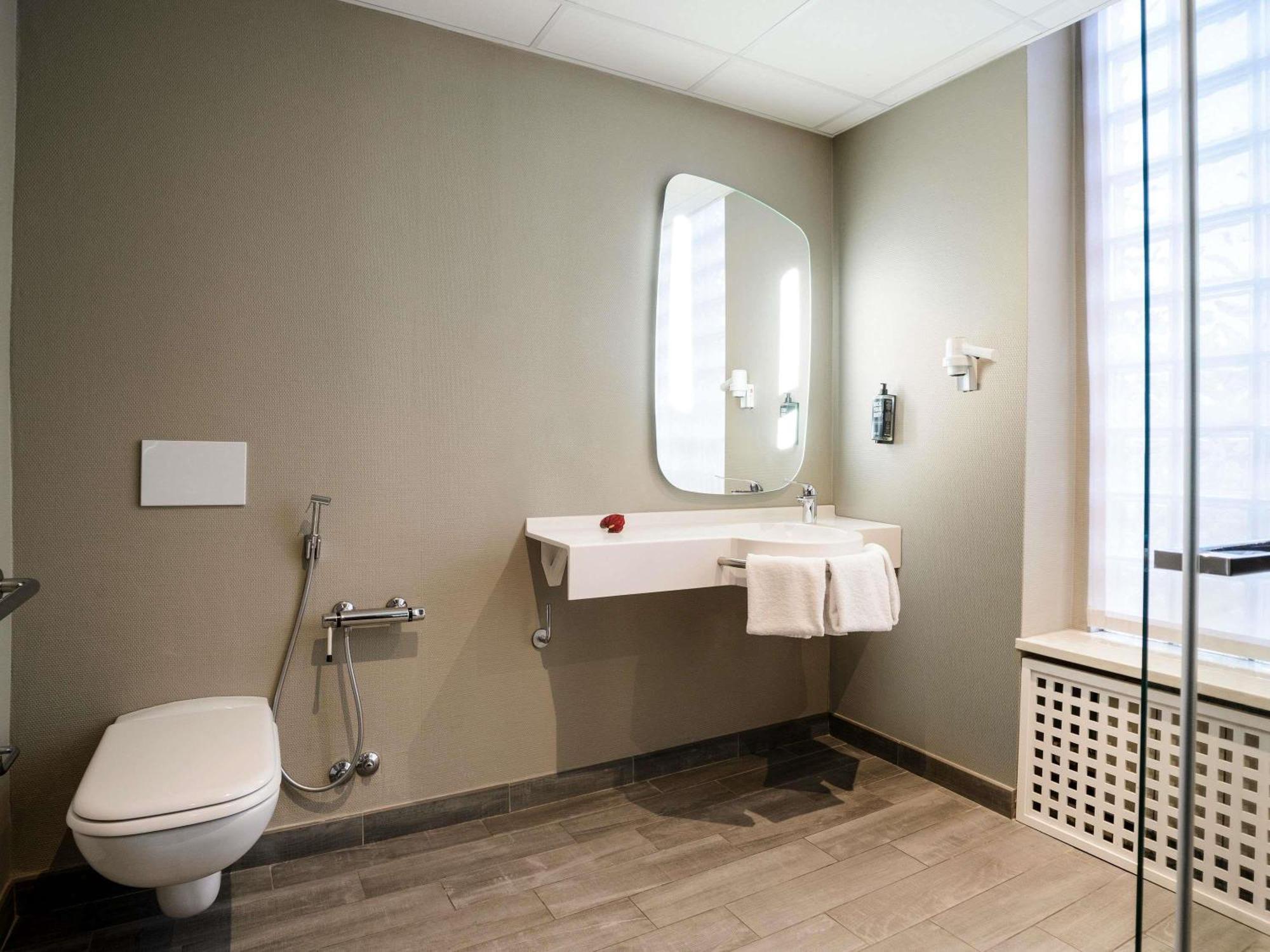 Premium - Kolmen hengen huone
