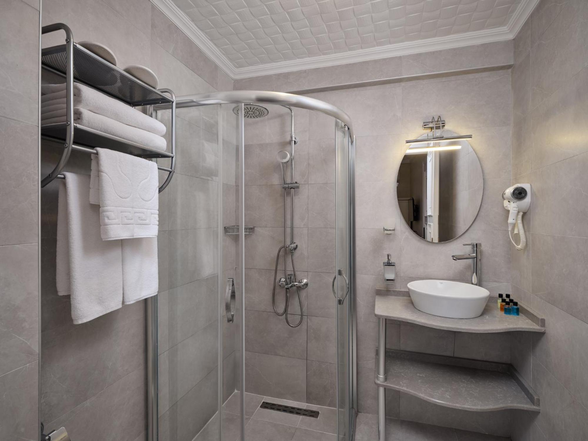 Standard Room,1716996387:JPEG