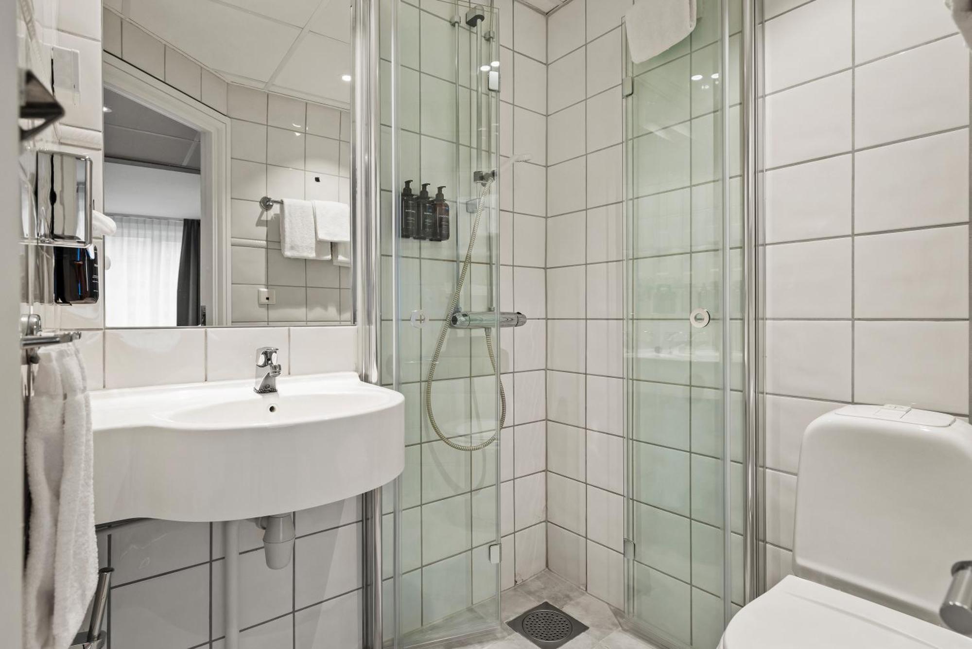 Compact - Yhden hengen huone