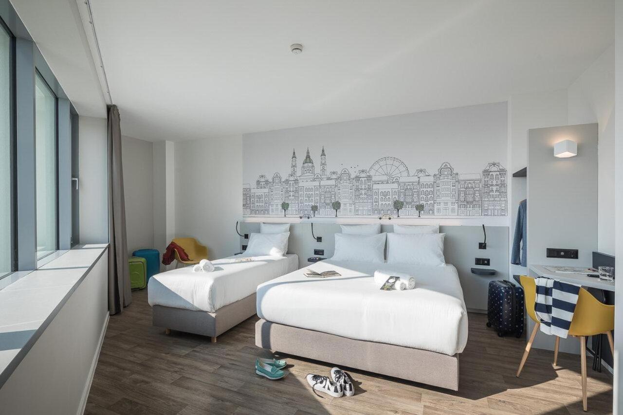 Deluxe - Kolmen hengen huone