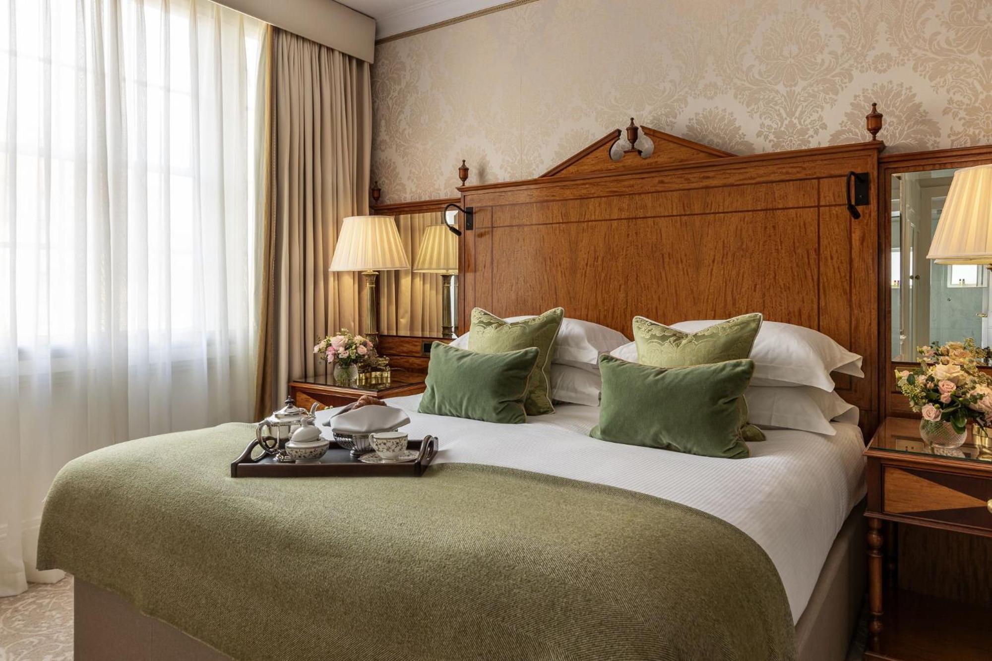 Deluxe ‑ Yhden hengen huone