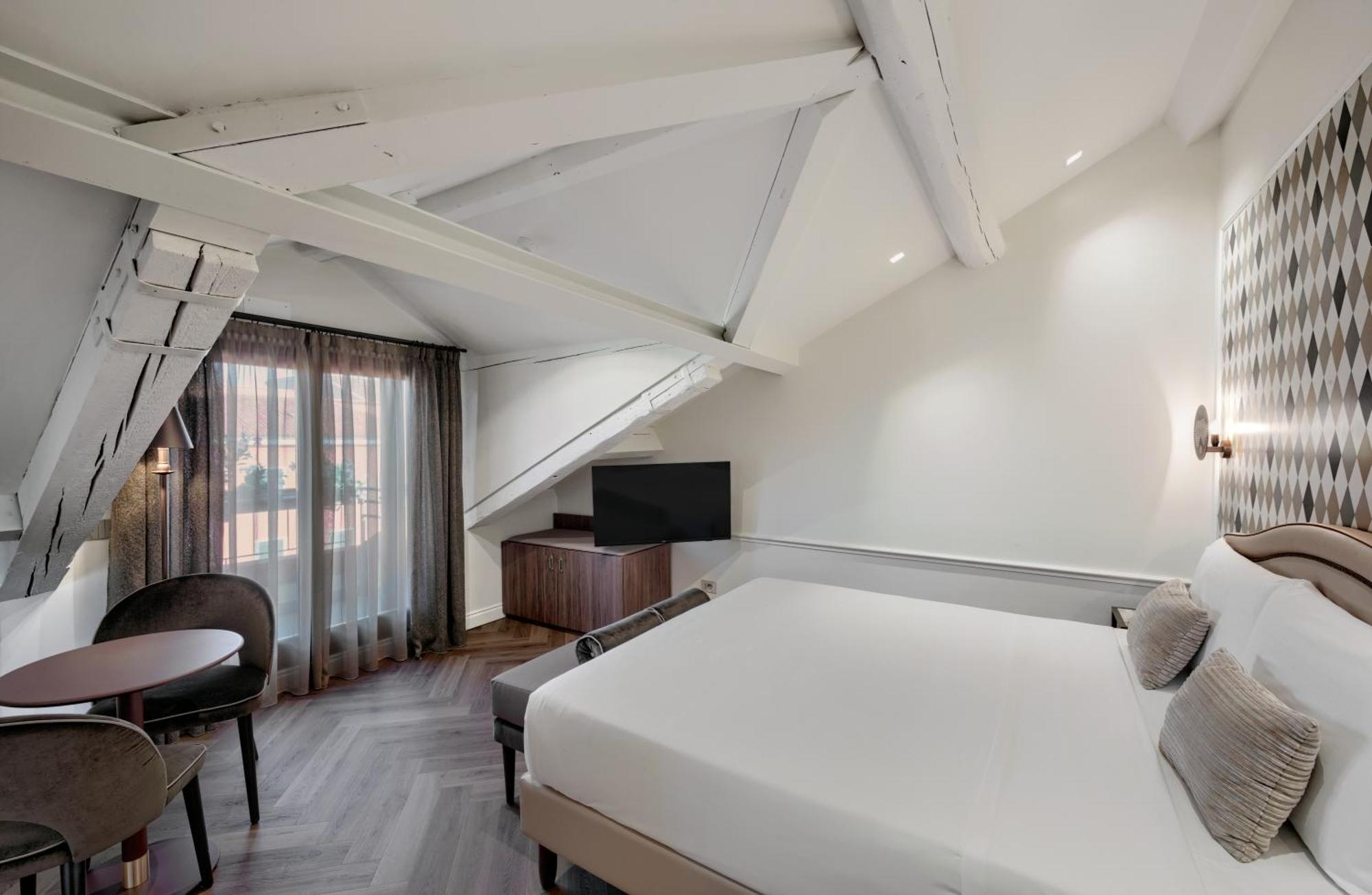 Deluxe - Kahden hengen huone - Double - Oma terassi
