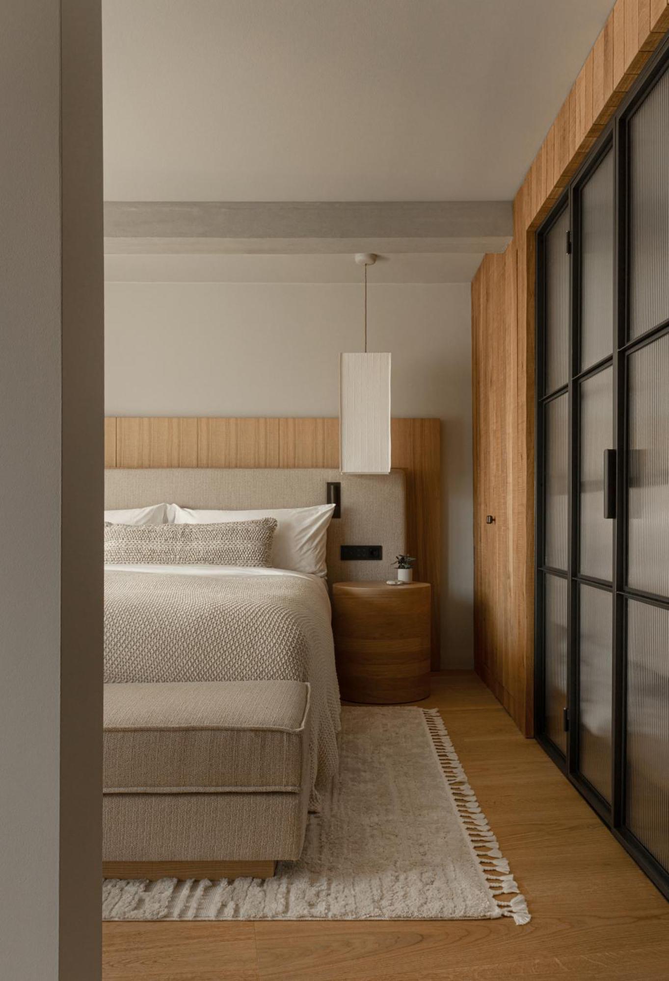 Elm House - Suite with City View